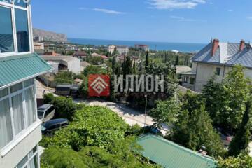 Дом, 1320 м², 3 эт.
