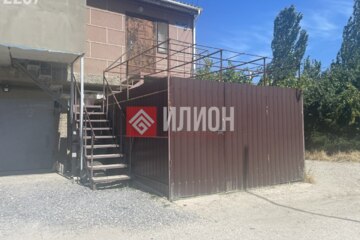 Гараж, 100 м²