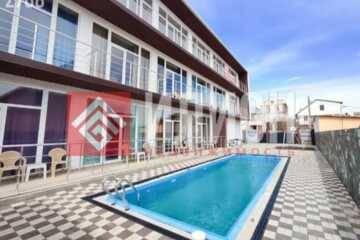 Дом, 748 м², 3 эт.