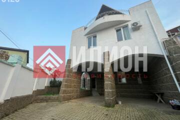 Дом, 600 м², 4 эт.