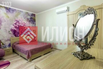 Доход. дом, 250 м²