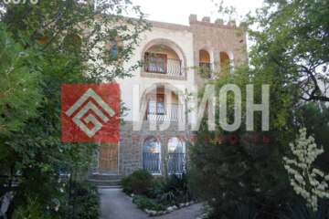 Дом, 198,9 м², 3 эт.