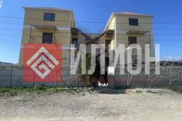 Коттедж, 240 м², 3 эт.